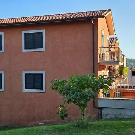 Casa Adelaide - A Stone's Throw From Rome Apartmán