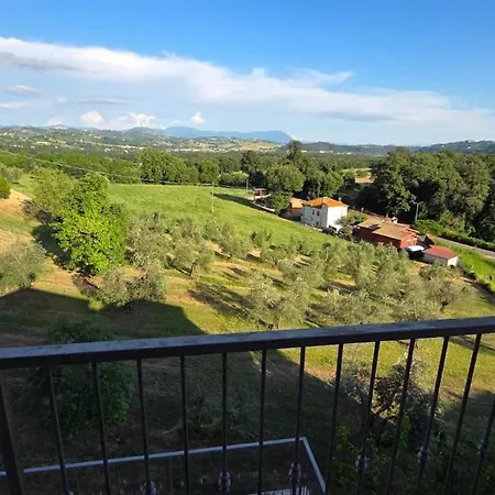 Casa Adelaide - A Stone's Throw From Rome
